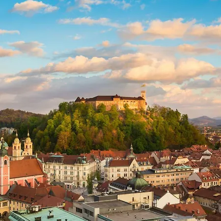 Lady-m 49 Apartma Ljubljana